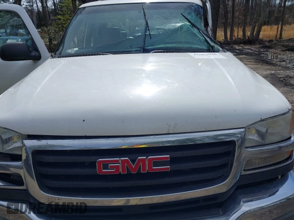 2006 GMC Sierra 2500HD Work Truck with VIN 1GTHC23U66F226795, listed as a IAAI auction lot 41663946 with Not provided miles and . Bid and sale history available at DreamBid. Image 10.
