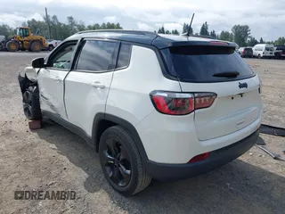 2019 Jeep Compass Latitude with VIN 3C4NJCBB0KT677025, listed as a IAAI auction lot 42574952 with 53,681 mi miles and . Bid and sale history available at DreamBid. Image 3.
