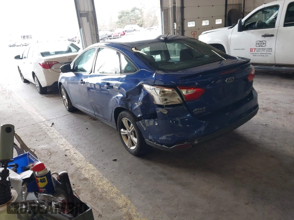 2012 Ford Focus SE with VIN 1FAHP3F27CL258291, listed as a IAAI auction lot 41877449 with 108,264 mi miles. Bid and sale history available at carsss.com. Image 3.