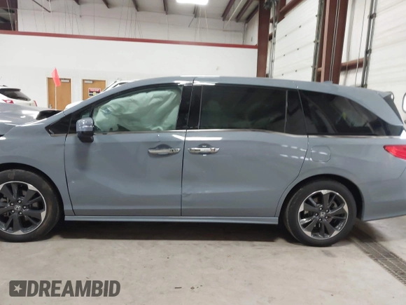 2024 Honda Odyssey Elite with VIN 5FNRL6H9XRB048821, listed as a IAAI auction lot 41500573 with 9,644 mi miles. Bid and sale history available at carsss.com. Image 14.