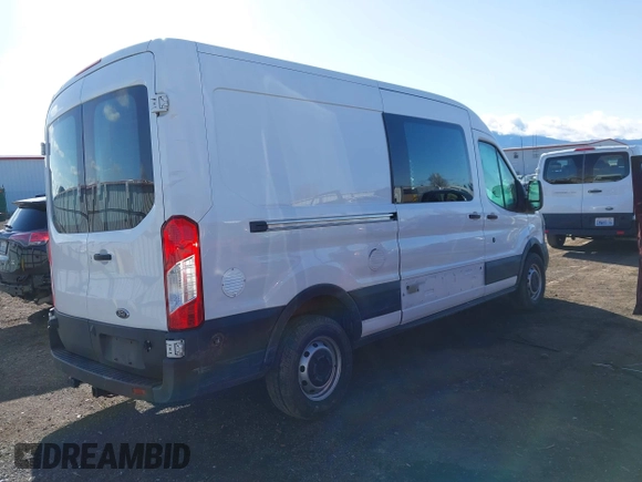 2016 Ford Transit with VIN 1FTBW2CM8GKA02613, listed as a IAAI auction lot 41990624 with 177,933 mi miles and . Bid and sale history available at carsss.com. Image 4.