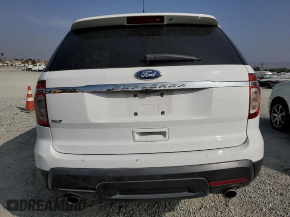 2014 Ford Explorer XLT z VIN 1FM5K7D80EGA49427, wystawiony jako Copart lot #76298214 z przebiegiem 131 132 mil mil oraz Szkoda całkowita • Salvage title. Historia ofert i sprzedaży dostępna na DreamBid. Obrazek 6.