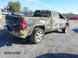 2018 GMC Sierra 2500HD SLT with VIN 1GT12TEY1JF115980, listed as a IAAI auction lot 41281634 with 1 mi miles. Bid and sale history available at carsss.com. Image 4.