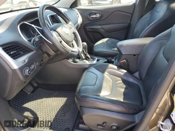 2015 Jeep Cherokee Trailhawk with VIN 1C4PJMBS8FW513391, listed as a Copart auction lot 64633115 with 115,406 mi miles and Clean title. Bid and sale history available at DreamBid. Image 7.