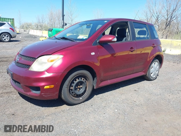 2006 Scion xA z VIN JTKKT624X60146166, wystawiony jako IAAI lot #42073450 z przebiegiem 166 431 mil mil oraz . Historia ofert i sprzedaży dostępna na DreamBid. Obrazek 2.