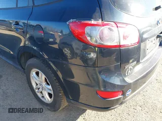2011 Hyundai Santa Fe GLS z VIN 5XYZG3AB5BG067744, wystawiony jako IAAI lot #41562092 z przebiegiem 193 617 mil mil oraz . Historia ofert i sprzedaży dostępna na DreamBid. Obrazek 6.