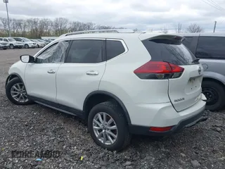 2018 Nissan Rogue SV with VIN KNMAT2MV9JP565109, listed as a IAAI auction lot 42048532 with 121,042 mi miles. Bid and sale history available at carsss.com. Image 3.