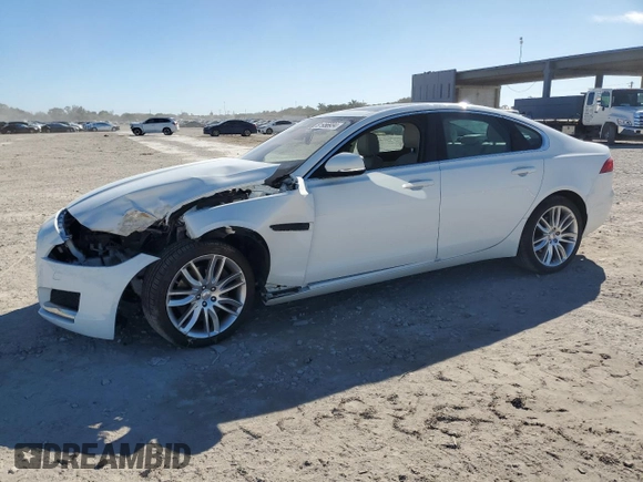 2016 Jaguar XF 35t Prestige with VIN SAJBE4BV6GCY03772, listed as a Copart auction lot 81956934 with 51,187 mi miles and Non Repairable. Bid and sale history available at carsss.com. Image 1.