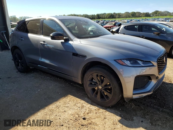 2024 Jaguar F-Pace R-Dynamic S z VIN SADCT2EX6RA724714, wystawiony jako Copart lot #80552264 z przebiegiem 29 727 mil mil oraz Szkoda całkowita • Salvage title. Historia ofert i sprzedaży dostępna na DreamBid. Obrazek 4.