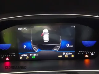 2024 Volkswagen Tiguan SE z VIN 3VVMB7AX5RM057189, wystawiony jako IAAI lot #42435936 z przebiegiem 11 189 mil mil oraz . Historia ofert i sprzedaży dostępna na DreamBid. Obrazek 7.