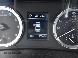 2018 Hyundai Sonata SE z VIN 5NPE24AF8JH693284, wystawiony jako IAAI lot #42184788 z przebiegiem 90 562 mil mil oraz . Historia ofert i sprzedaży dostępna na DreamBid. Obrazek 15.