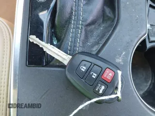 2017 Toyota Camry XLE z VIN 4T1BF1FK3HU786219, wystawiony jako IAAI lot #42097020 z przebiegiem 73 225 mil mil oraz . Historia ofert i sprzedaży dostępna na DreamBid. Obrazek 11.