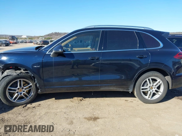 2015 Porsche Cayenne Diesel with VIN WP1AF2A25FLA39655, listed as a IAAI auction lot 41700654 with 127,713 mi miles and . Bid and sale history available at DreamBid. Image 14.
