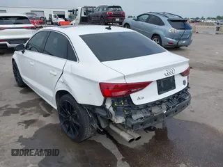 2019 Audi A3 Premium z VIN WAUAUGFF6K1011141, wystawiony jako IAAI lot #42173319 z przebiegiem 109 370 mil mil oraz . Historia ofert i sprzedaży dostępna na DreamBid. Obrazek 3.