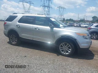 2011 Ford Explorer XLT z VIN 1FMHK8D84BGA75818, wystawiony jako IAAI lot #42556426 z przebiegiem 162 021 mil mil oraz . Historia ofert i sprzedaży dostępna na DreamBid. Obrazek 1.