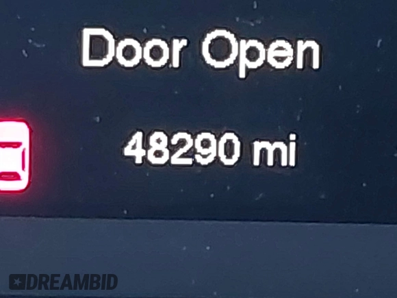 2018 Jeep Cherokee Latitude Plus with VIN 1C4PJMLB0JD512965, listed as a IAAI auction lot 42578881 with 48,290 mi miles and . Bid and sale history available at DreamBid. Image 16.
