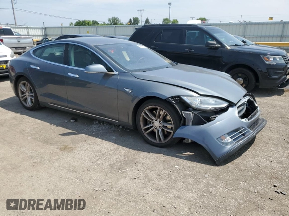 2013 Tesla Model S with VIN 5YJSA1AG9DFP04910, listed as a Copart auction lot 60827335 with 97,022 mi miles and Salvage title. Bid and sale history available at DreamBid. Image 4.