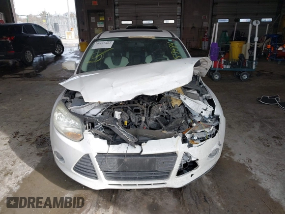 2013 Ford Focus SE with VIN 1FADP3F21DL306920, listed as a IAAI auction lot 41657484 with 172,116 mi miles. Bid and sale history available at carsss.com. Image 12.