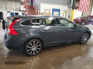 2015 Volvo V60 z VIN YV1612SC8F1212622, wystawiony jako Copart lot #58492135 z przebiegiem 114 137 mil mil oraz Tytuł czysty. Historia ofert i sprzedaży dostępna na DreamBid. Obrazek 3.