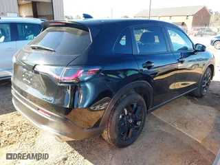 2025 Honda HR-V Sport with VIN 3CZRZ2H54SM722316, listed as a IAAI auction lot 41632252 with 10,370 mi miles. Bid and sale history available at carsss.com. Image 4.