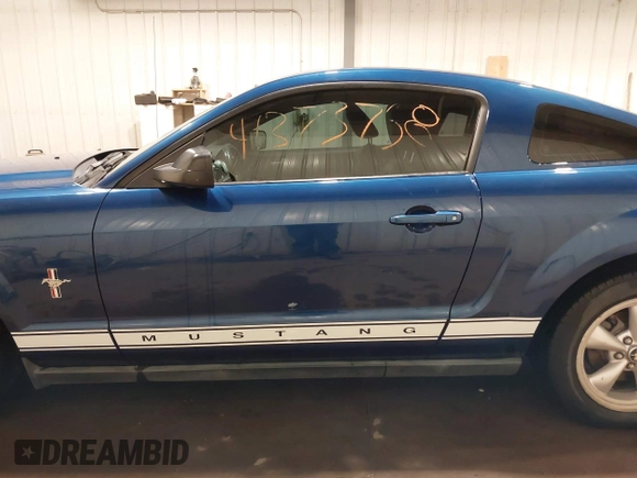 2007 Ford Mustang Deluxe with VIN 1ZVFT80N575320680, listed as a IAAI auction lot 41373758 with 109,588 mi miles and . Bid and sale history available at DreamBid. Image 14.