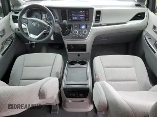 2020 Toyota Sienna LE Auto Access Seat с VIN 5TDKZ3DC1LS040092, выставлен на аукционе Copart как лот 61217895 с пробегом 88 849 миль миль и Списание • Salvage title. История ставок и продаж доступна на DreamBid. Изображение 8.