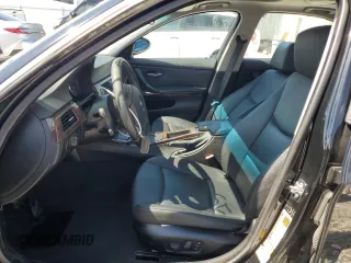 2006 BMW 3 Series 330i с VIN WBAVB33506PS16243, выставлен на аукционе Copart как лот 56112935 с пробегом 153 657 миль миль и Списание • Salvage title. История ставок и продаж доступна на DreamBid. Изображение 7.
