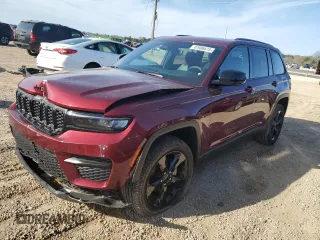 2023 Jeep Grand Cherokee Laredo z VIN 1C4RJGAG7PC662935, wystawiony jako Copart lot #47986615 z przebiegiem 12 306 mil mil oraz Szkoda całkowita • Salvage title. Historia ofert i sprzedaży dostępna na DreamBid. Obrazek 1.