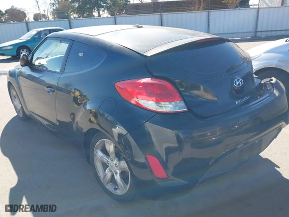 2015 Hyundai Veloster RE:FLEX with VIN KMHTC6AD7FU224291, listed as a IAAI auction lot 41517267 with 151,554 mi miles. Bid and sale history available at carsss.com. Image 3.
