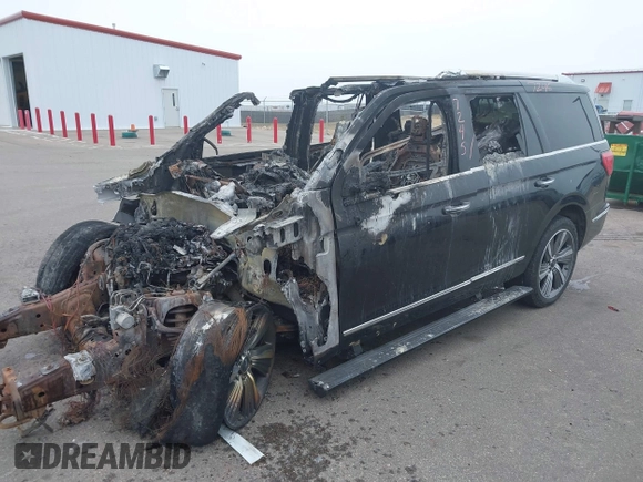 2019 Lincoln Navigator Reserve z VIN 5LMJJ2LT3KEL00715, wystawiony jako IAAI lot #40647245 z przebiegiem Nie podano mil oraz . Historia ofert i sprzedaży dostępna na DreamBid. Obrazek 2.