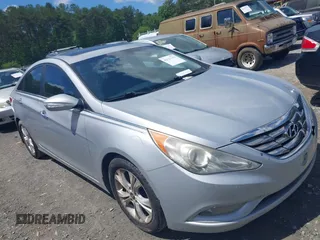 2011 Hyundai Sonata Limited z VIN 5NPEC4AC4BH114053, wystawiony jako IAAI lot #42327158 z przebiegiem 154 392 mil mil oraz . Historia ofert i sprzedaży dostępna na DreamBid. Obrazek 1.