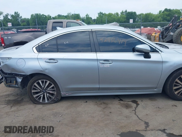 2019 Subaru Legacy Premium z VIN 4S3BNAF65K3034819, wystawiony jako IAAI lot #42456414 z przebiegiem 105 907 mil mil oraz . Historia ofert i sprzedaży dostępna na DreamBid. Obrazek 13.