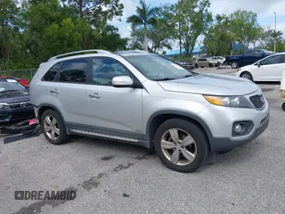 2012 Kia Sorento EX with VIN 5XYKUDA20CG206132, listed as a IAAI auction lot 42018015 with 138,158 mi miles. Bid and sale history available at carsss.com. Image 1.