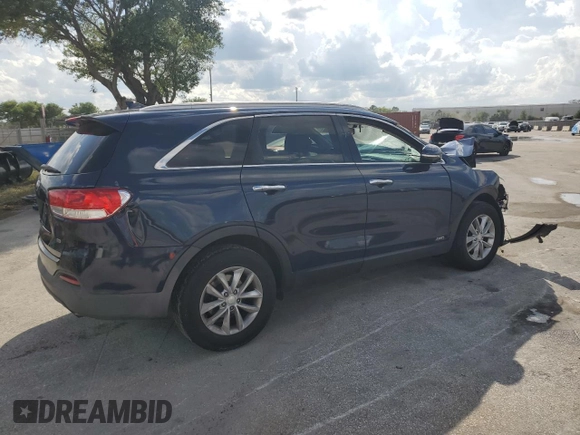 2018 Kia Sorento LX with VIN 5XYPGDA39JG343573, listed as a Copart auction lot 51474215 with 139,179 mi miles and Salvage Title. Bid and sale history available at carsss.com. Image 3.