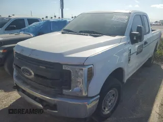 2019 Ford F-250 XL with VIN 1FT7X2A6XKED16231, listed as a Copart auction lot 41452505 with 107,277 mi miles and Non repairable. Bid and sale history available at DreamBid. Image 1.