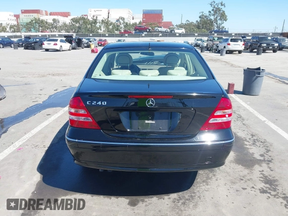 2005 Mercedes-Benz C 240 with VIN WDBRF61J15F622903, listed as a IAAI auction lot 41814269 with 60,841 mi miles and . Bid and sale history available at DreamBid. Image 16.