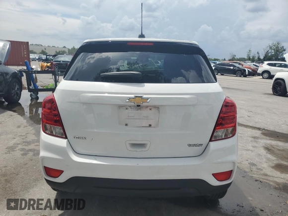 2022 Chevrolet Trax LS z VIN KL7CJKSM7NB530318, wystawiony jako Copart lot #58771845 z przebiegiem 35 691 mil mil oraz Nie do naprawy • Non repairable. Historia ofert i sprzedaży dostępna na DreamBid. Obrazek 6.
