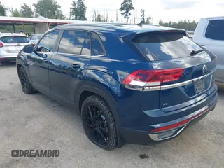 2020 Volkswagen Atlas with VIN 1V21C2CAXLC213034, listed as a IAAI auction lot 42649872 with 72,564 mi miles and . Bid and sale history available at DreamBid. Image 3.