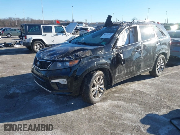 2013 Kia Sorento SX with VIN 5XYKWDA28DG367307, listed as a IAAI auction lot 41437488 with 120,822 mi miles and . Bid and sale history available at DreamBid. Image 2.