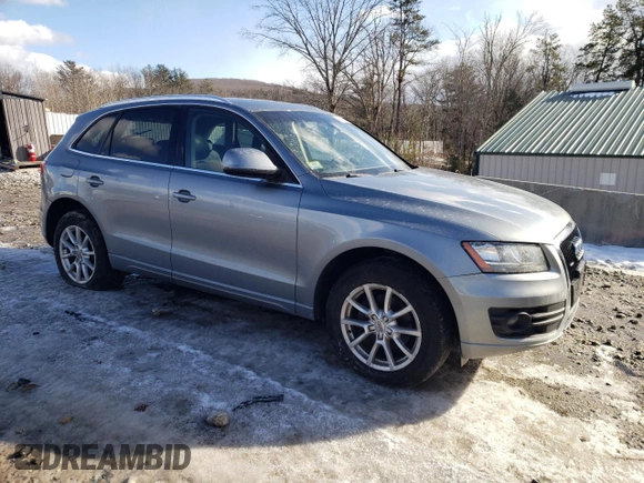 2010 Audi Q5 Premium with VIN WA1CKAFP8AA097438, listed as a Copart auction lot 43695035 with 193,123 mi miles and Clean Title. Bid and sale history available at carsss.com. Image 4.