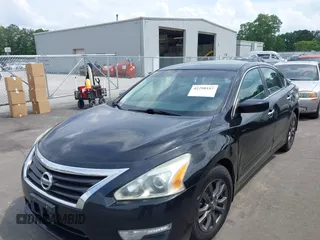 2015 Nissan Altima S z VIN 1N4AL3AP2FN405447, wystawiony jako IAAI lot #42298183 z przebiegiem 162 029 mil mil oraz . Historia ofert i sprzedaży dostępna na DreamBid. Obrazek 2.
