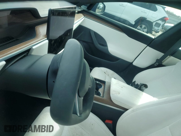 2021 Tesla Model S Long Range z VIN 5YJSA1E5XMF435213, wystawiony jako Copart lot #43395365 z przebiegiem Nie podano mil oraz Szkoda całkowita • Salvage title. Historia ofert i sprzedaży dostępna na DreamBid. Obrazek 9.