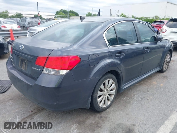 2011 Subaru Legacy Limited Power Moon z VIN 4S3BMCL69B3222293, wystawiony jako IAAI lot #42304231 z przebiegiem 144 857 mil mil oraz . Historia ofert i sprzedaży dostępna na DreamBid. Obrazek 4.