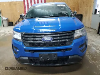 2019 Ford Police Interceptor Utility z VIN 1FM5K8AT5KGB15724, wystawiony jako Copart lot #55945185 z przebiegiem 108 429 mil mil oraz Tytuł czysty. Historia ofert i sprzedaży dostępna na DreamBid. Obrazek 5.