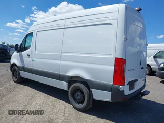 2025 Mercedes-Benz Sprinter Cargo with VIN W1Y4KBHY6ST203831, listed as a IAAI auction lot 42173474 with 4,382 mi miles. Bid and sale history available at carsss.com. Image 3.