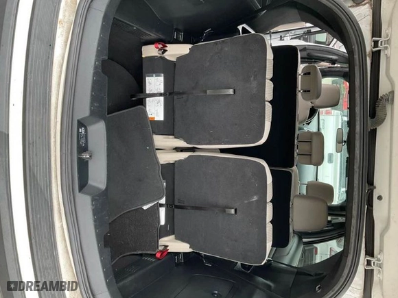 2019 Ford Explorer XLT with VIN 1FM5K7D83KGA08298, listed as a IAAI auction lot 41961629 with 136,389 mi miles. Bid and sale history available at carsss.com. Image 1.