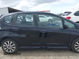 2013 Honda Fit Sport с VIN JHMGE8H56DC043291, выставлен на аукционе IAAI как лот 41870050 с пробегом 115 272 миль миль и . История ставок и продаж доступна на DreamBid. Изображение 13.