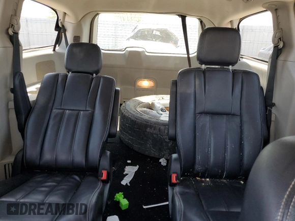 2014 Chrysler Town & Country Touring z VIN 2C4RC1BG9ER125980, wystawiony jako Copart lot #55575455 z przebiegiem 246 013 mil mil oraz Szkoda całkowita • Salvage title. Historia ofert i sprzedaży dostępna na DreamBid. Obrazek 10.