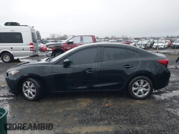 2016 Mazda 3 i Sport with VIN JM1BM1T7XG1308342, listed as a IAAI auction lot 41518407 with 194,967 mi miles and . Bid and sale history available at DreamBid. Image 14.