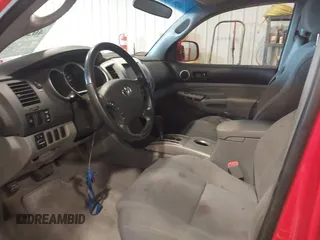 2006 Toyota Tacoma with VIN 5TEMU52N56Z306373, listed as a IAAI auction lot 40209717 with 136,352 mi miles and . Bid and sale history available at DreamBid. Image 5.